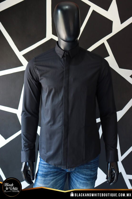 Camisa negra formal