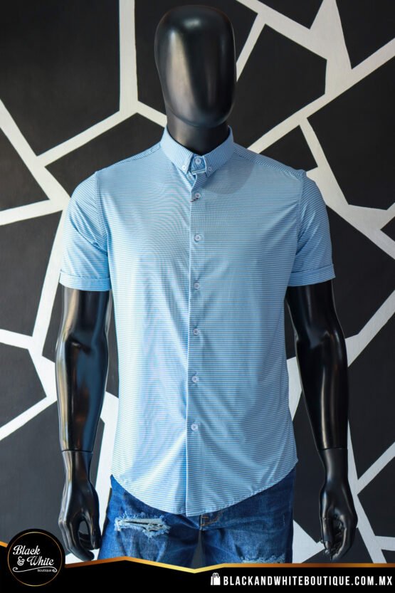 Camisa azul cielo rayas blancas