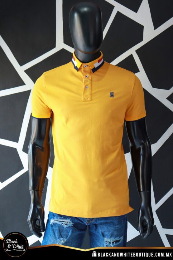 Polo amarilla