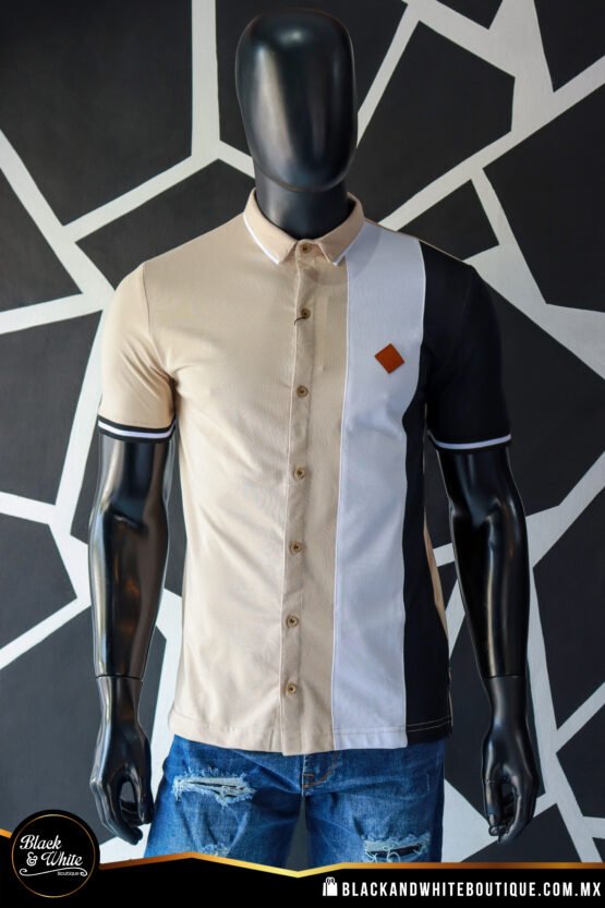 Camisa beige con blanco y negro