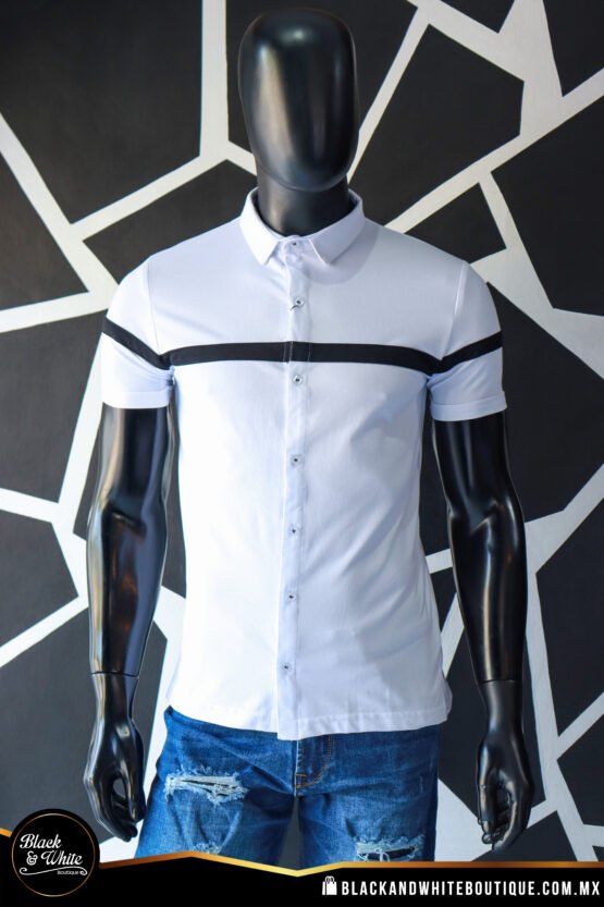 Camisa blanca con negro